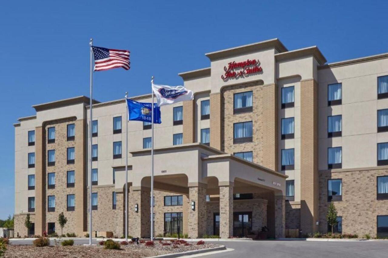 Hampton Inn & Suites Milwaukee/Franklin Franklin  Екстериор снимка