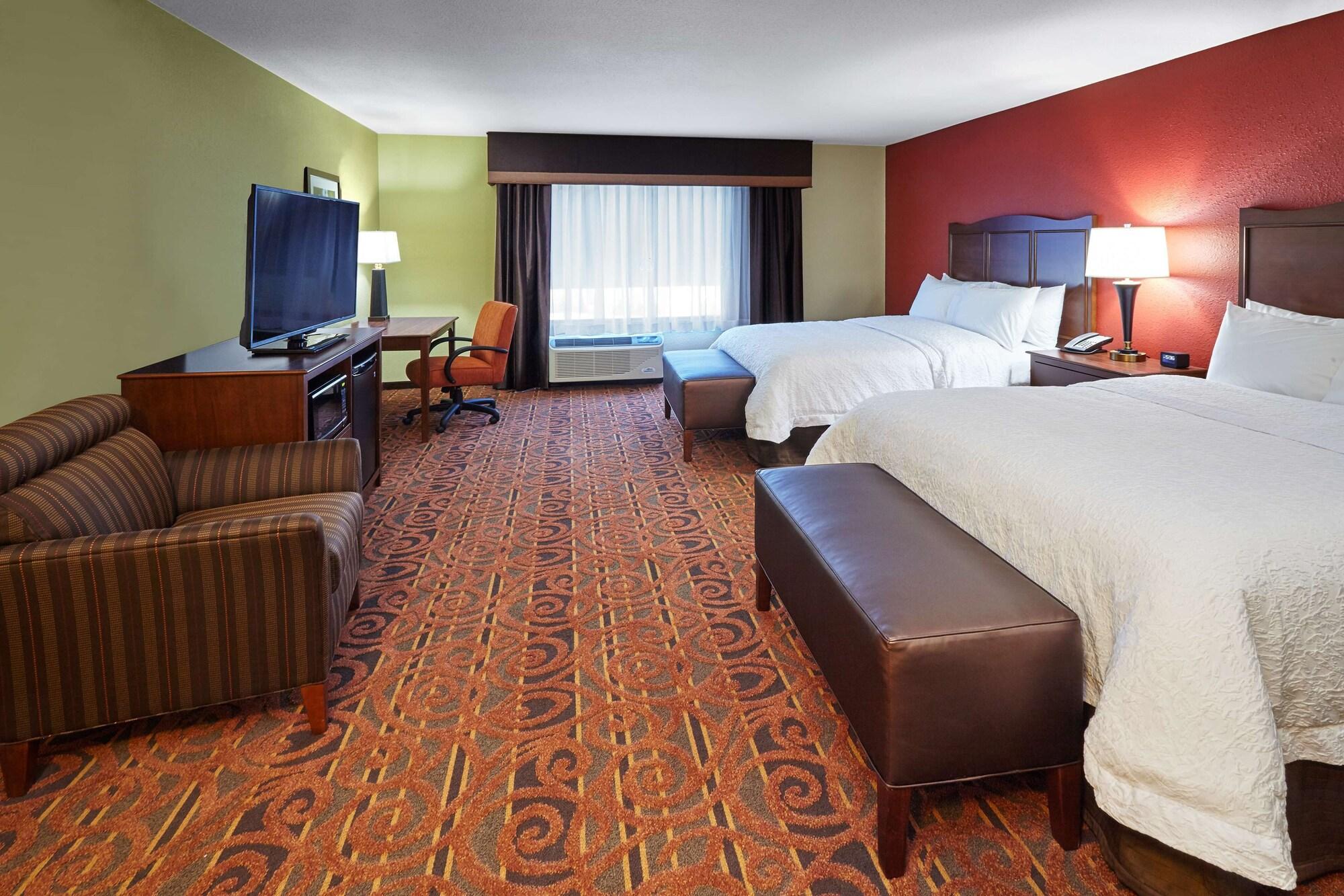 Hampton Inn & Suites Milwaukee/Franklin Franklin  Екстериор снимка