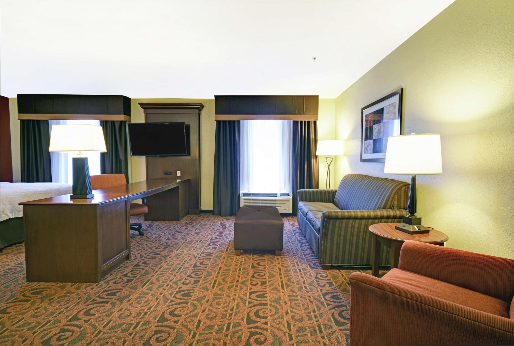 Hampton Inn & Suites Milwaukee/Franklin Franklin  Екстериор снимка