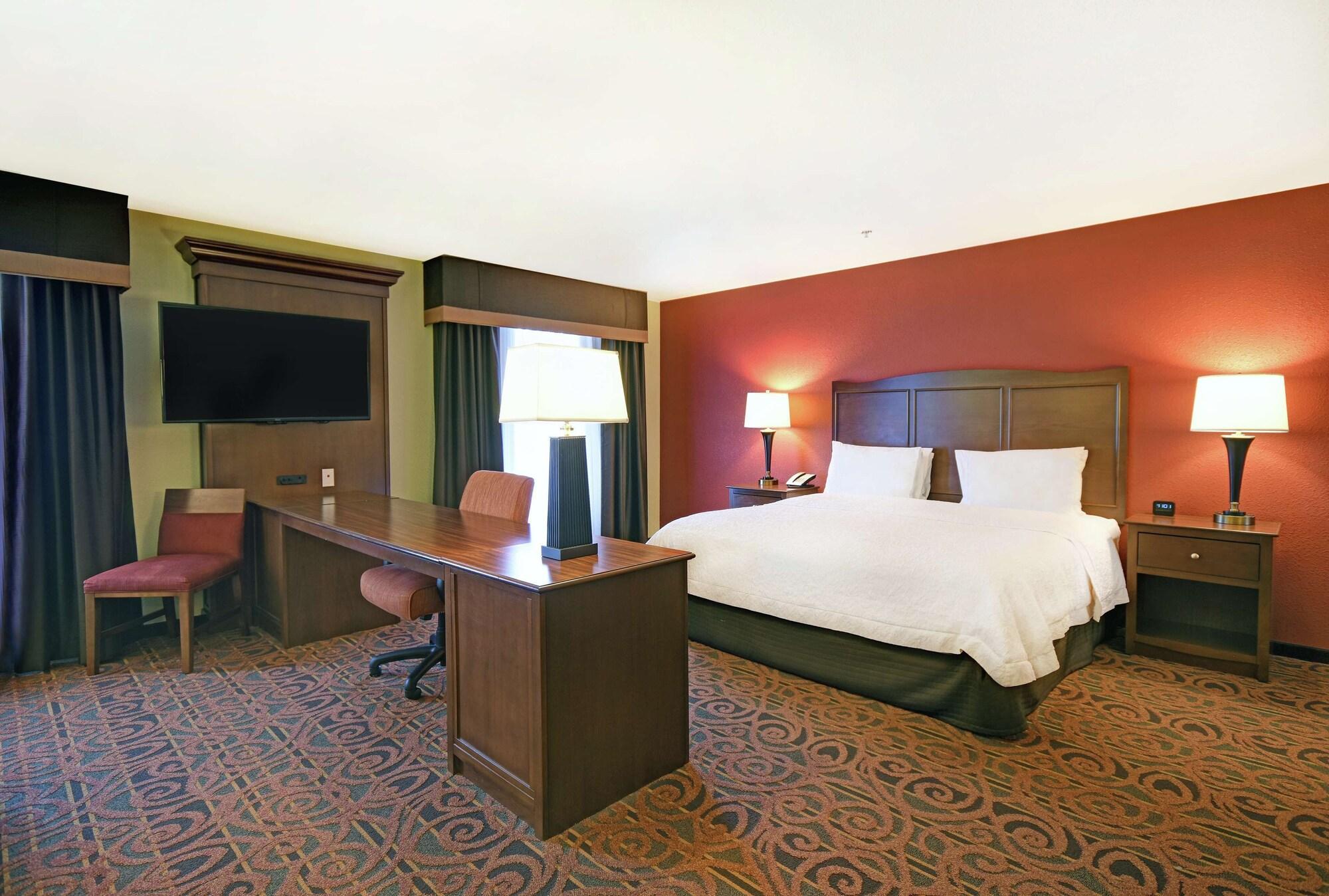 Hampton Inn & Suites Milwaukee/Franklin Franklin  Екстериор снимка