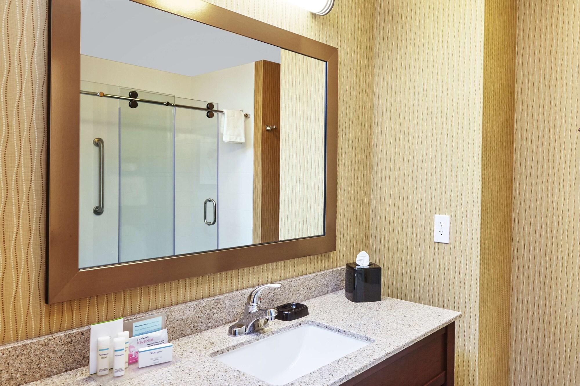 Hampton Inn & Suites Milwaukee/Franklin Franklin  Екстериор снимка