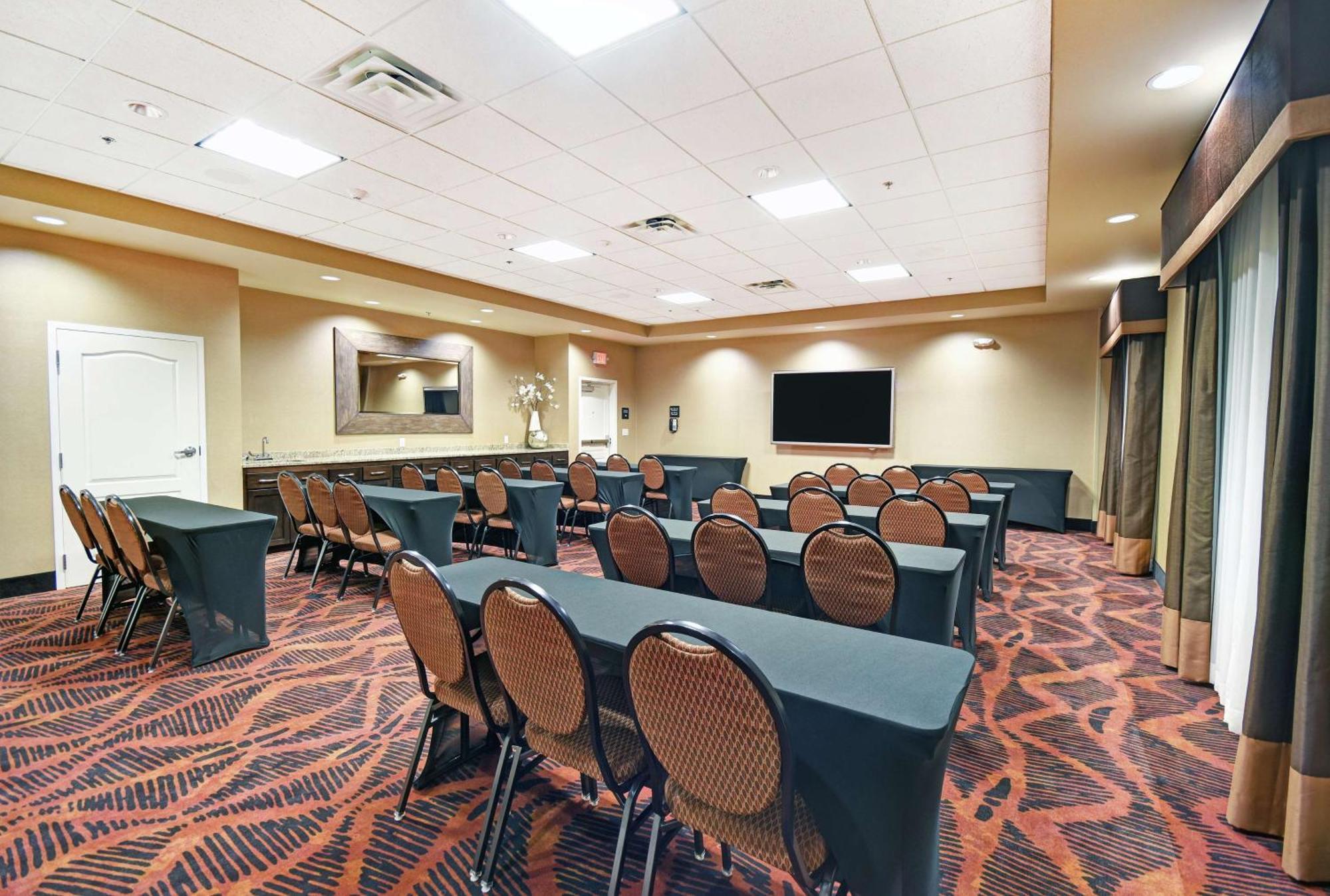 Hampton Inn & Suites Milwaukee/Franklin Franklin  Екстериор снимка